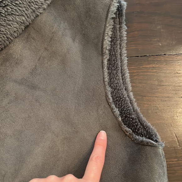 Velvet Graham & Spencer Faux Suede/Shearling Vest (Sz S) - Picture 14 of 16